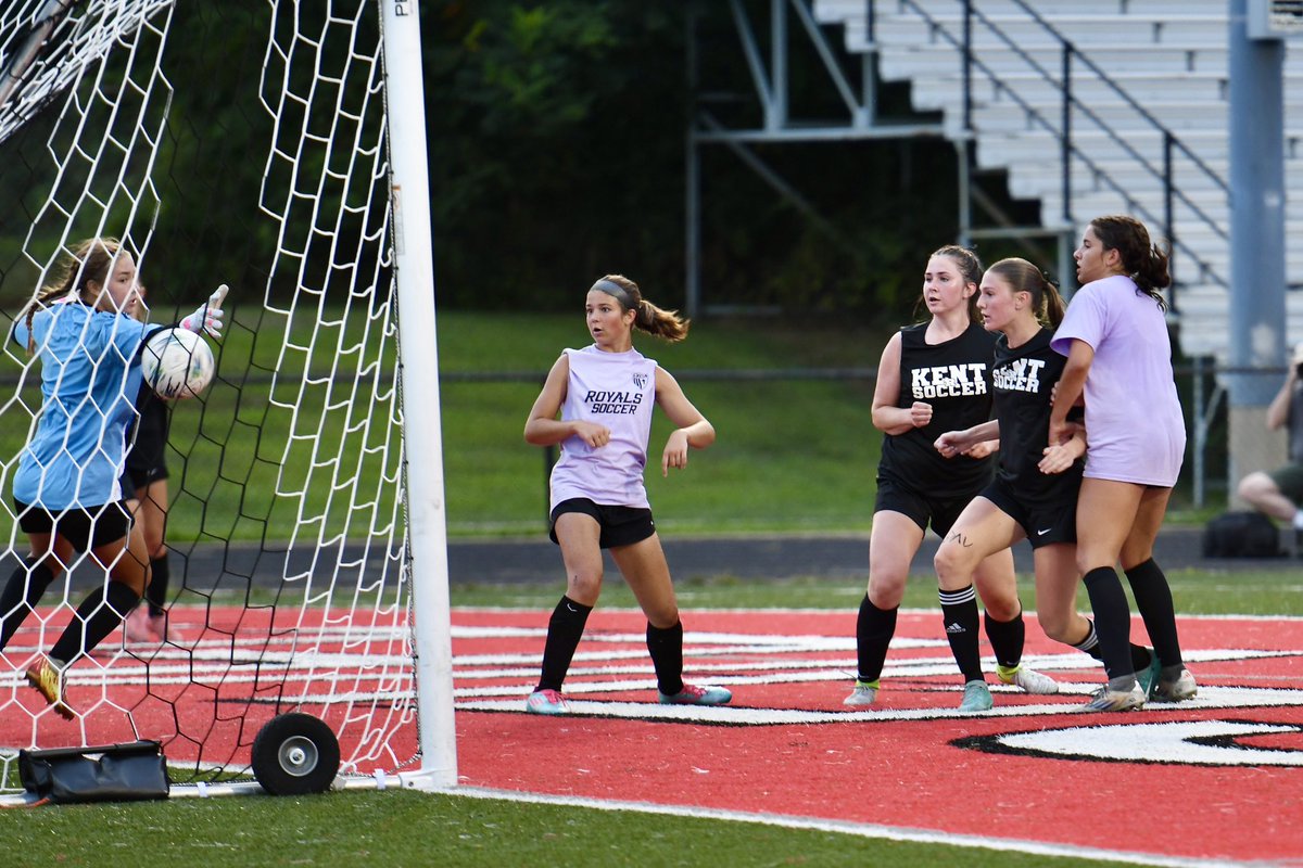 RoughRidersKENT's tweet photo. ⚽️ Riders 4, CVCA 0 
Your Varsity Rough Rider Girls Soccer team came ready to make a statement in tonight’s scrimmage, and they did just that by SHUTTING OUT CVCA with a dominant 4-0 win! 

🔥 Goals by:
• Gianna Yanelli (2)
• Audrey Haines (1)
• Abby Booher (1) https://t.co/RIIht8FDnE