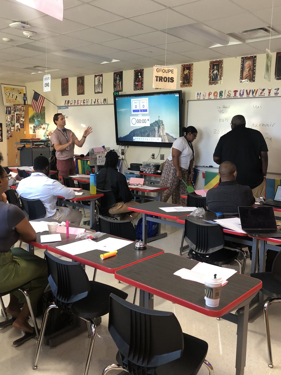 HeyMsThomas1913's tweet image. Our teacher leaders truly stepped up today, leading our breakout sessions with confidence and purpose!  They did an amazing job facilitating meaningful discussions &amp;amp; modeling what collaborative, innovative learning looks like. #TeacherLeadership #InnovativeLearning  @PanthersHHS
