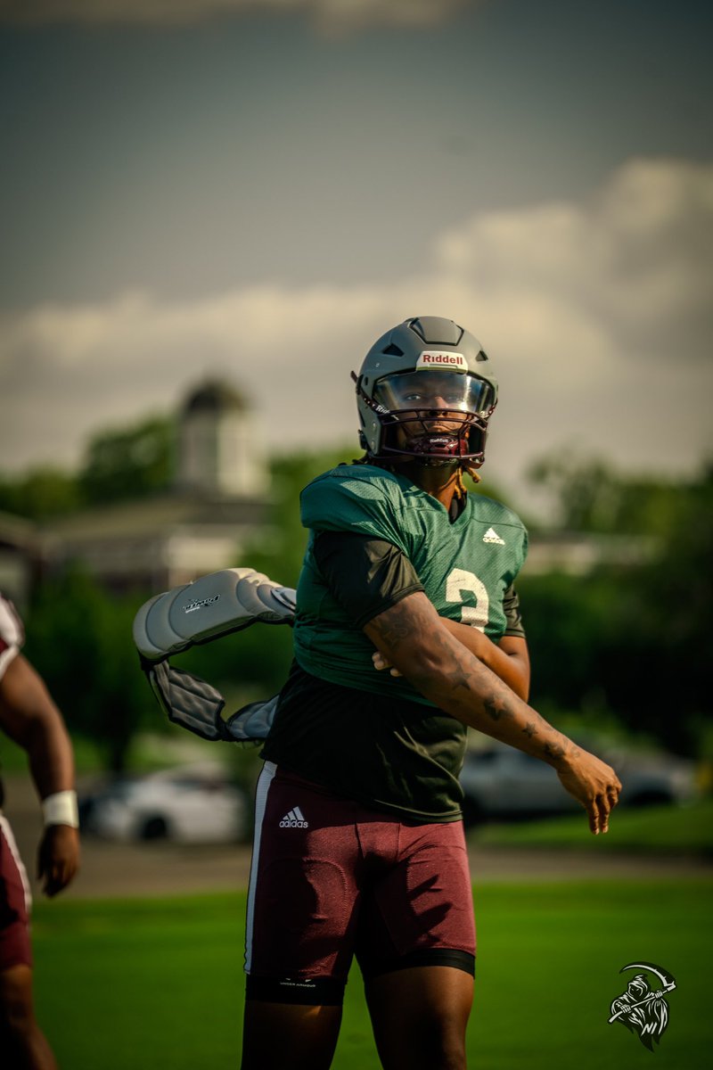 Jamarcus1010's tweet photo. ⏳
@CoachJones2010 
@coachmicahlewis 
@Coach_OC14 
@CoachT_Pope 
@JevonMcDonald2 
@wyattdalton4 
@Beast1Athletics https://t.co/DgS8vlhP6S
