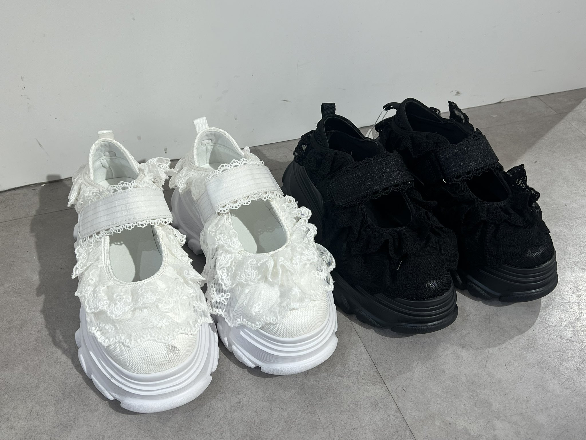 靴 merry jenny frill strap sneakers merry jenny スニーカー frill strap sneakers レディース