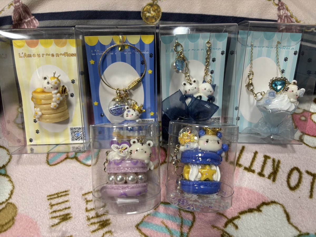 #クラマケ07戦利品

信州に続き立ち寄らせてもらいました〜！
takaさん〜！
<a href="/Lamourenrose22/">taka🩵クラマケ最高らぶ🩵</a>

タカトラ大豊作でした🐯
めちゃかわ〜！！
絞れずいつも上限買っちゃうので、そろそろ抑えないとな…と思いつつ、目の前にすると稼げばええ！買っちゃえ！ってなっちゃう😇（１つは身内が購入）
続⇩