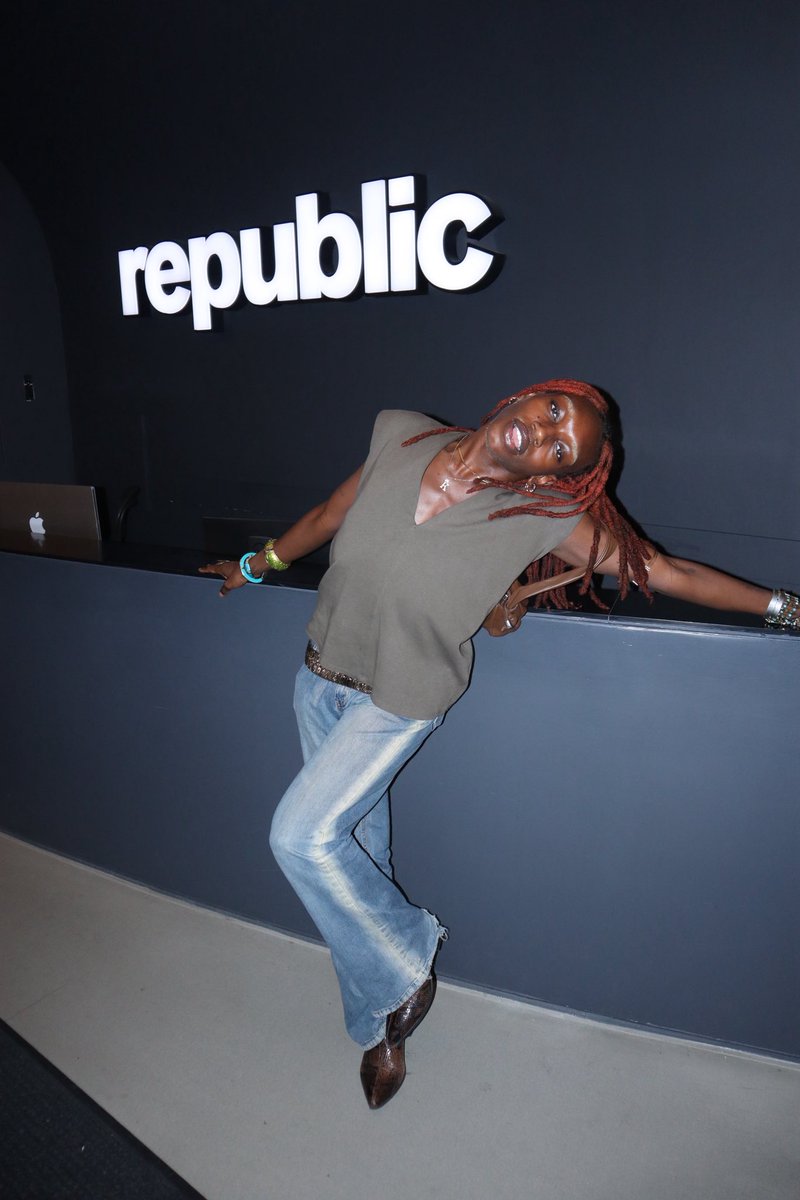 one day i’ll be back in this building for a record deal meeting.