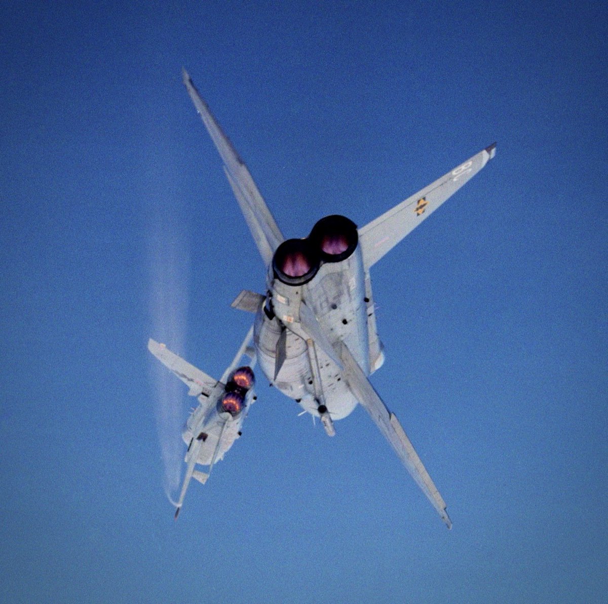 Ian Black tweet media