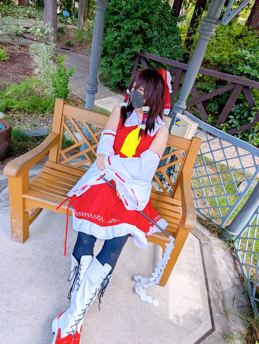 #コスサミ2025 
 #コスサミ 
魔理沙ったら遅い…！
約束の時間すぎてるって言うのに…