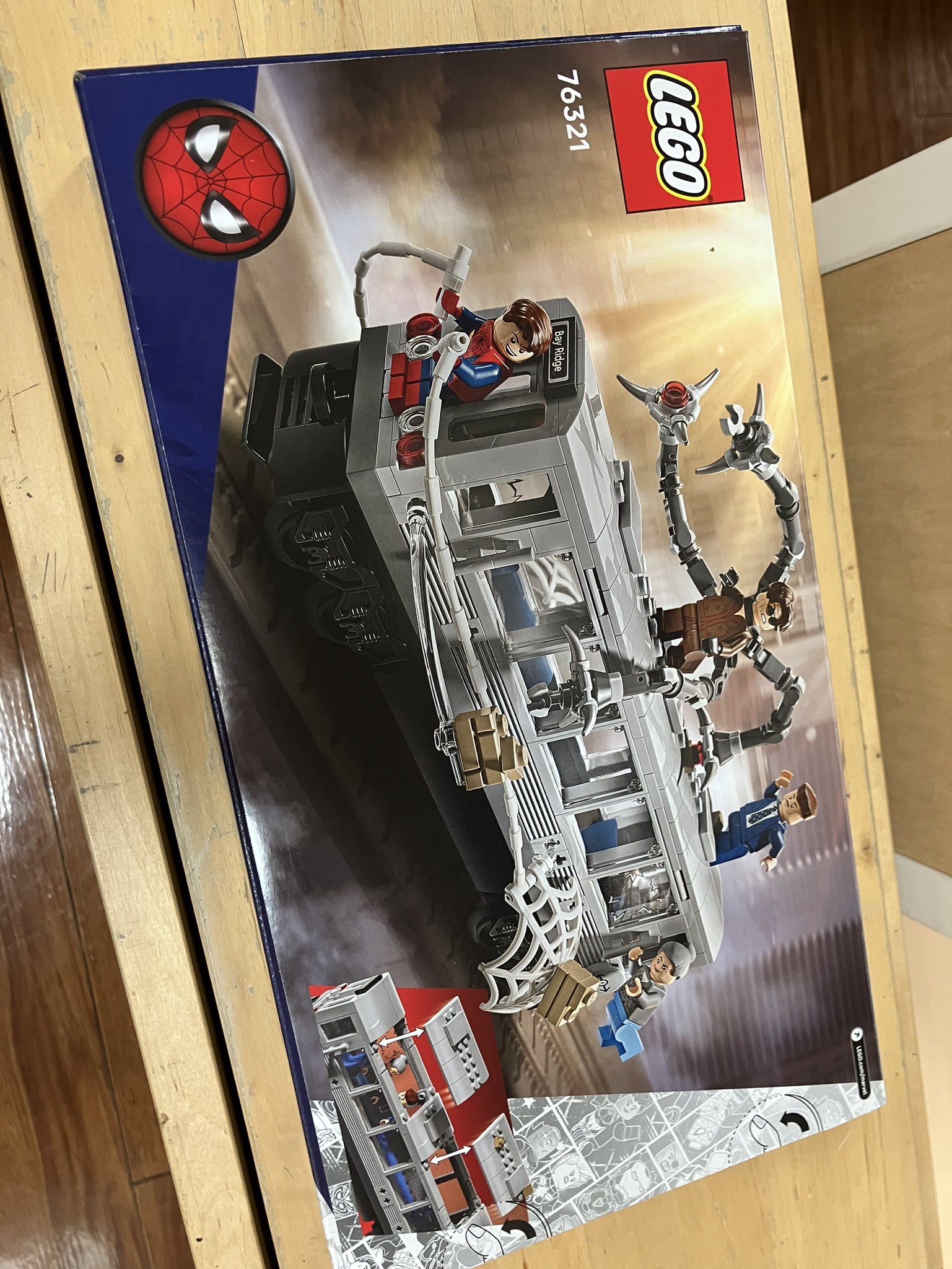 スパイダーマン❤️シリーズ3品セットです。ホランド zaa-210 Hanging Around (Spiderman Spider-sense) ボードブック