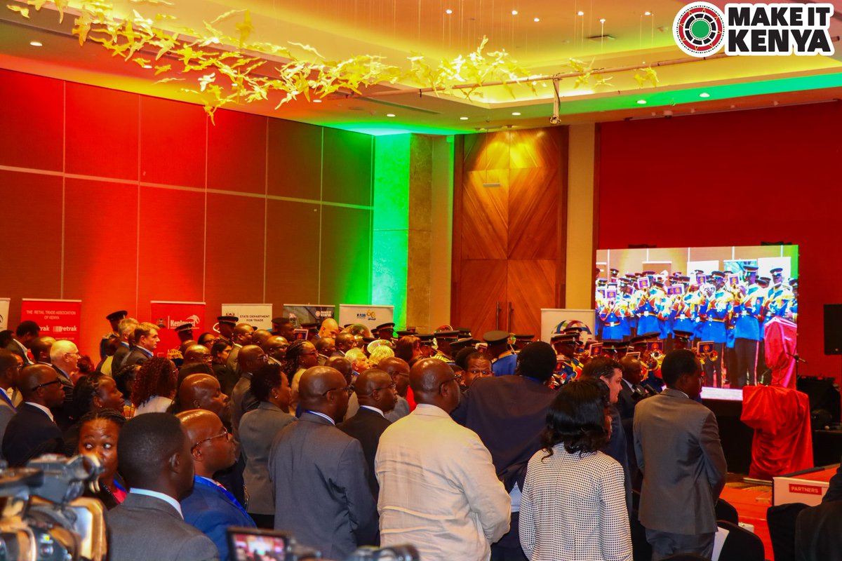 MakeItKenya's tweet photo. Presidential Roundtable with the Private Sector
Emara Ole-Sereni, Nairobi

President @WilliamsRuto today convened a high-level Presidential Roundtable with key representatives from Kenya’s private sector at Emara Ole-Sereni, Nairobi. This strategic engagement underscores the government's commitment to fostering a business-friendly environment that accelerates economic growth, job creation, and sustainable development.

The roundtable provided a platform for candid dialogue between the public and private sectors, focusing on:
✅ Investment climate reforms
✅ Ease of doing business
✅ Export promotion and value addition
✅ Industrialization and SME growth
✅ Public-private partnerships (PPPs)

Key outcomes and discussions included:
🔹 Removal of regulatory bottlenecks to attract foreign and local investments
🔹 Support for priority sectors including agriculture, manufacturing, housing, and ICT
🔹 Expansion of regional and global markets through improved trade facilitation
🔹 Enhanced role of the private sector in achieving Vision 2030 and the Bottom-Up Economic Transformation Agenda 

Participants included Cabinet Secretaries, heads of key government agencies, CEOs of leading private sector firms, development partners, and industry associations such as KEPSA.

This engagement reflects Kenya’s ongoing efforts to ensure policy coherence, transparency, and inclusive economic transformation through continuous collaboration with private enterprise.

@KEPSA_KENYA @MITIKenya @Trade_Kenya @retrakenya @kenya_chamber @KAM_Kenya @britchamken @shipperscouncil @IndustryKE @JuaKali_Skills