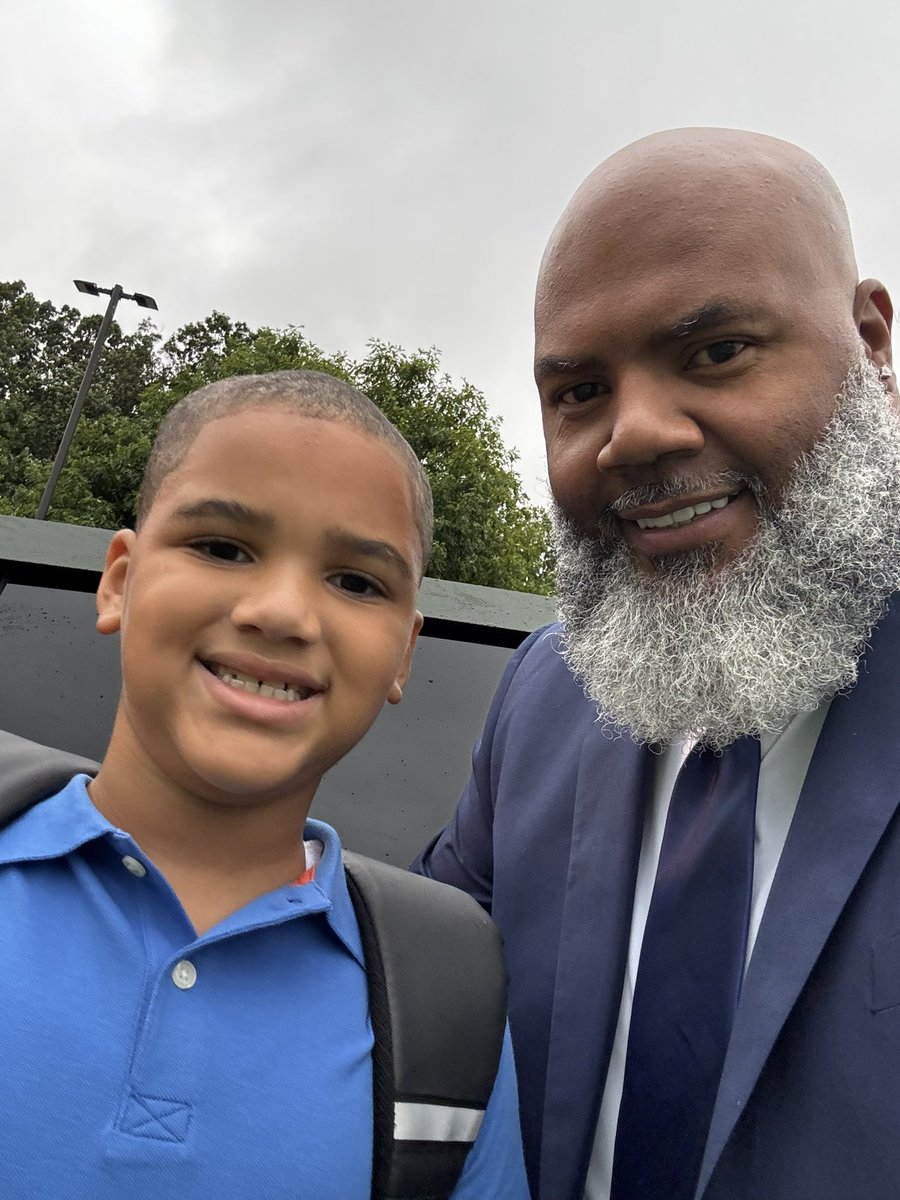1CWoodhouseSr's tweet image. I suit up for school, and so does he.
Two uniforms. One mission: Excellence.
Watching CJ walk into 2nd grade today reminded me exactly why I do what I do.
#FatherAndSon #FirstDayFeels #LegacyInTheMaking