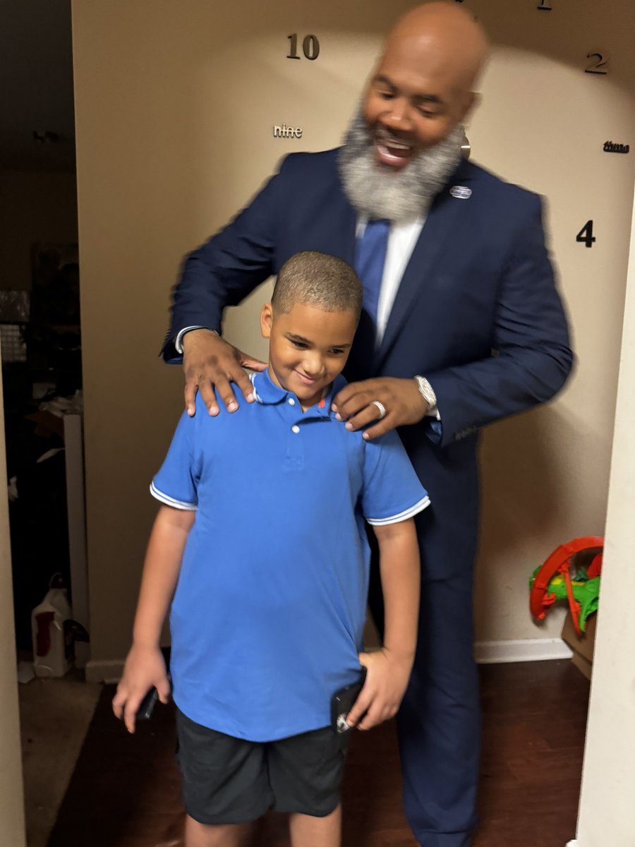 1CWoodhouseSr's tweet image. I suit up for school, and so does he.
Two uniforms. One mission: Excellence.
Watching CJ walk into 2nd grade today reminded me exactly why I do what I do.
#FatherAndSon #FirstDayFeels #LegacyInTheMaking