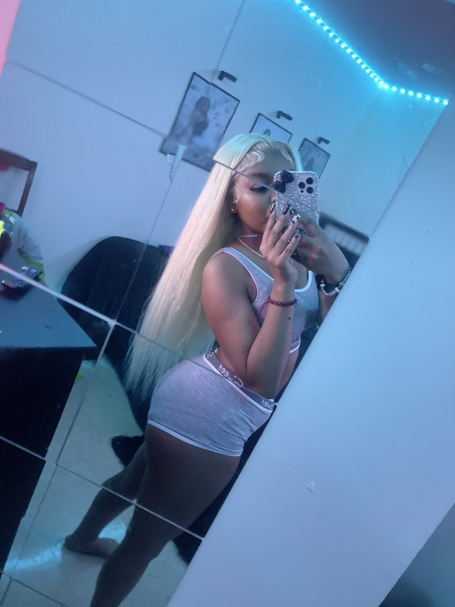 mmaraaaa4's tweet photo. I js wan be legendary 💋 https://t.co/FJEOSODo3B