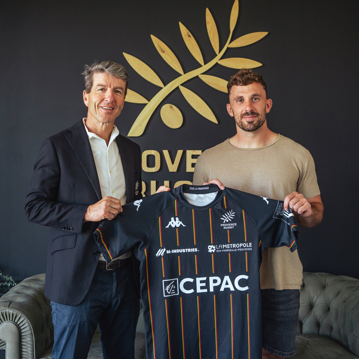 ProvenceRugby's tweet photo. ✍ 𝗦𝗜𝗚𝗡𝗔𝗧𝗨𝗥𝗘 ✅ | Bienvenue Guillaume !

Très heureux d'accueillir 𝗚𝘂𝗶𝗹𝗹𝗮𝘂𝗺𝗲 𝗚𝗮𝗹𝗹𝗲𝘁𝗶𝗲𝗿 en provenance du @CABCLRUGBY  !

En savoir + 👉 https://t.co/OqDp2oFIhC

#PROD2 https://t.co/wVGIVqxufd