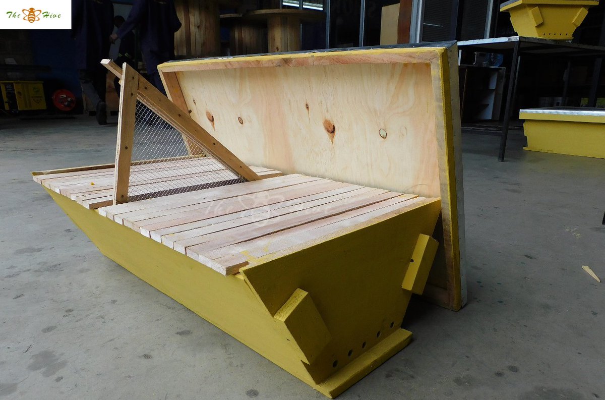 TheHiveLimited's tweet photo. #TOPBAR Hives features removable top bars, allowing bees to build their combs naturally.
This not only makes #beeswax collection more efficient but also encourages regular #hiveinspections & promotes responsible #honeyharvesting practices.
Orders & inquiries:
📞 +254706349748 https://t.co/bQhgFE07dj