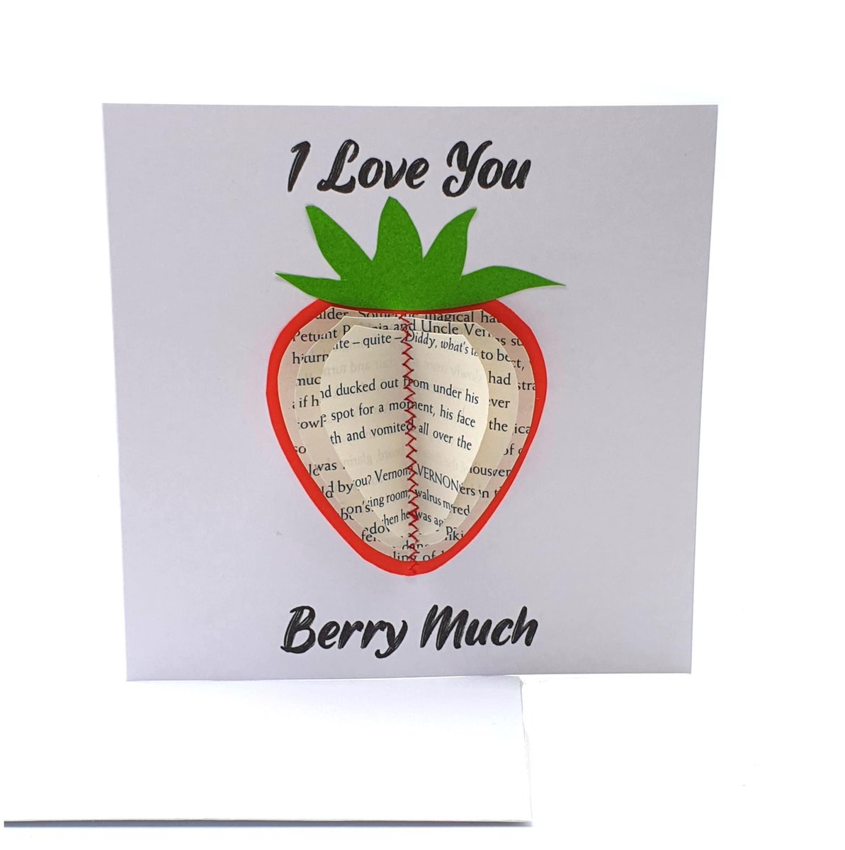 Paperappleco's tweet photo. Strawberry Card Gift https://t.co/Pz26vI5gti #Shopify #CreatonCrafts #mhhsbd #MyNewTag #CardForHim https://t.co/qYmYYVyUDD