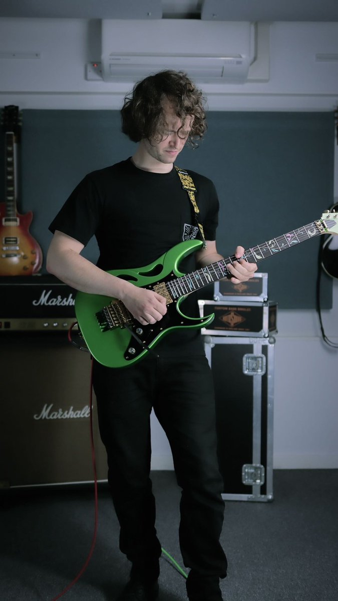 Another milestone!! 

Just hit 30k streams on the EP🎉

Thank you to everyone that has shown support me over the years and the support with this EP! I am truly grateful