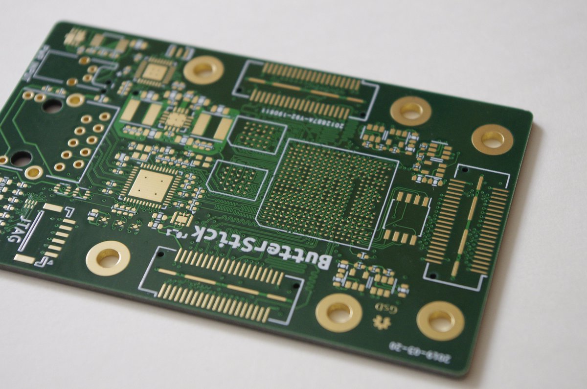 JLCPCB's tweet photo. 🔍 Why is FR4 the “Go-To” PCB Material
FR4 offers a great balance of cost, strength, and performance, making it the go-to material for most PCBs.
highly reliable for standard designs with moderate electrical and thermal needs!
👉 Learn more: https://t.co/w51XZmV374
#JLCPCB #FR4 https://t.co/l1xoCf0qF3