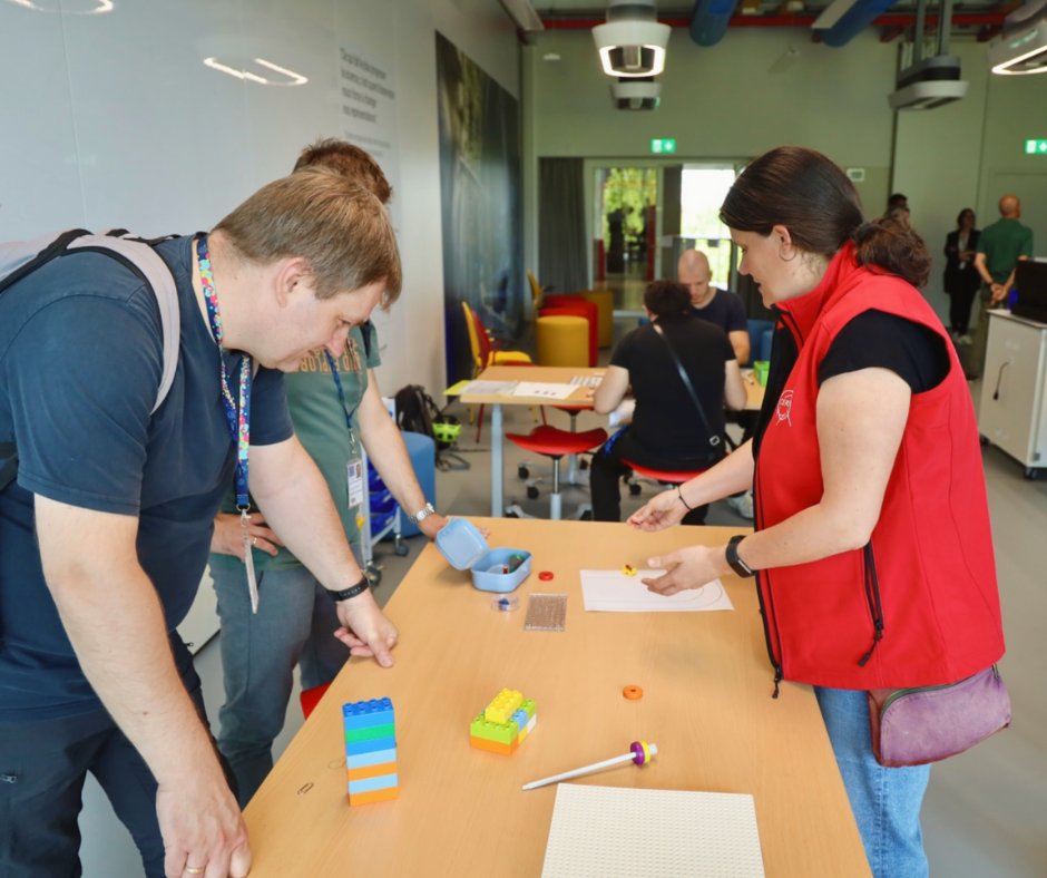 CERN's tweet image. Sun is up 🌞

Today’s #PhotoOfTheWeek features some summer moments #AtCERN. 

From welcoming summer students to hosting festivals, outdoor workshops, science shows and community events, the summer time at the Laboratory is filled with a vibrant atmosphere.

Are you planning to…