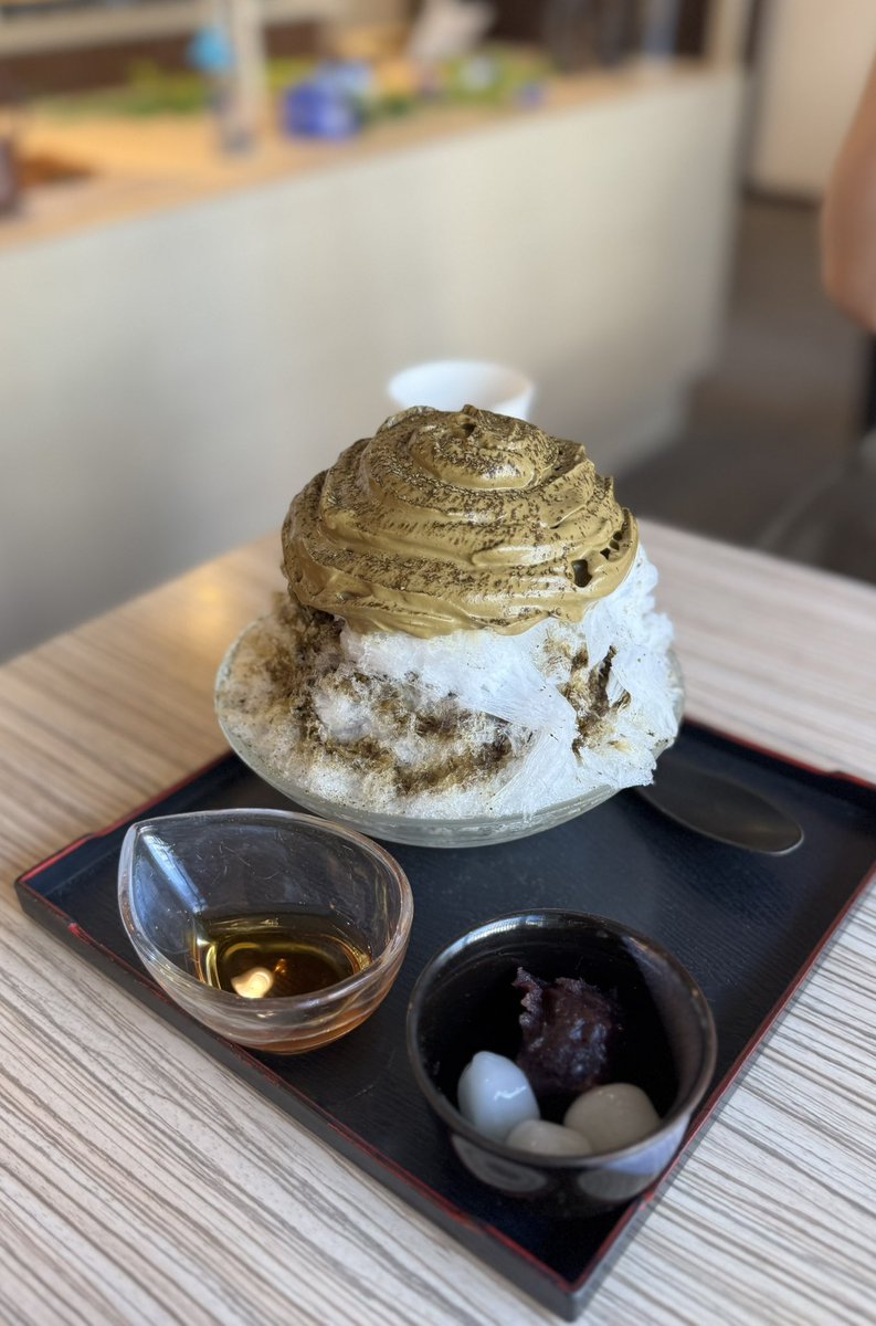 あまりの暑さに💦
思わずかき氷見つけてお店入ってしまった🤭