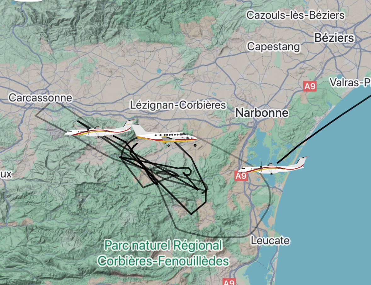 Waterbomber tweet media