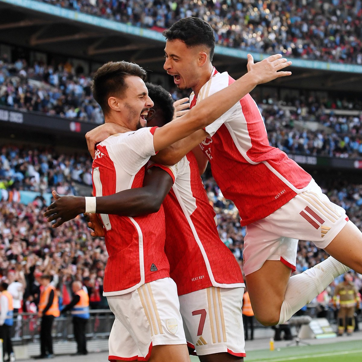 Arsenal's tweet image. ⏪ On this day in 2023...

We beat Manchester City on penalties to win the Community Shield 🏆