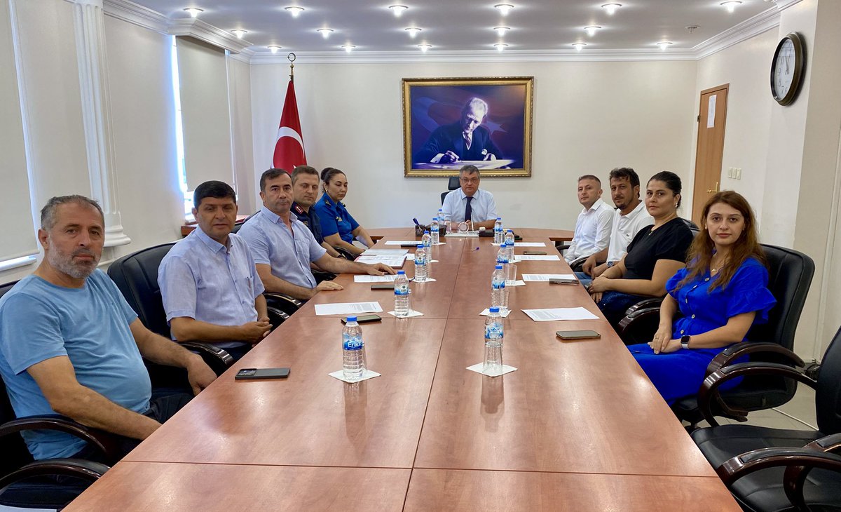 CiftlkkoyKymklk's tweet photo. Kaymakamımız  Ali ADA başkanlığında, ilçemizde düzenlenecek spor müsabakalarının güvenli bir şekilde gerçekleştirilmesi amacıyla “Spor Güvenliği Toplantısı” yapılmıştır. Toplantıda alınacak güvenlik tedbirleri tüm detaylarıyla değerlendirilmiştir.

@aliada17 https://t.co/FLEHYmCsE0