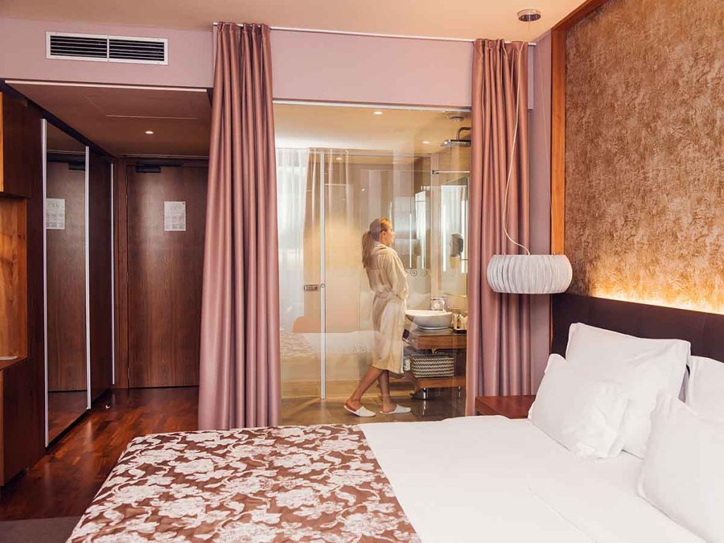 Vaša lična oaza zdravlja, luksuza i unutrašnje ravnoteže: t.ly/D4Wem

#visitrogaskaslatina #atlantidaboutiquehotel #slovenia #ifeelslovenia #slovenija #putovanja #travel #traveling #putovanje #tumagazin #turizam #hotel #tourism #hotels #tourist  #turistickeagencije