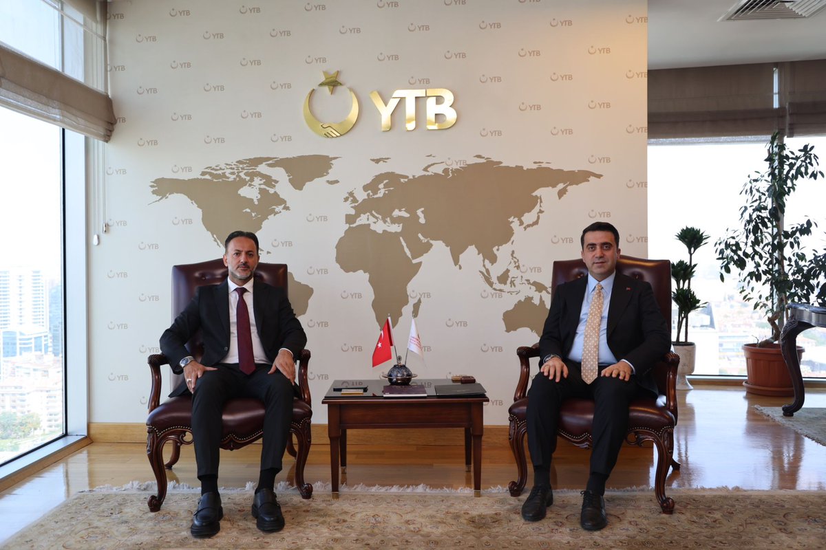 disabgm's tweet photo. Genel Müdürümüz Sayın Dr. Aziz Alper Biten, Yurtdışı Türkler ve Akraba Topluluklar Başkanlığı (YTB) görevine atanan Sayın A. Hadi Turus'u ziyaret ederek yeni görevinde muvaffakiyetler diledi.
Görüşmede Bakanlığımız ile YTB arasında ortak çalışma alanları konuları ele alındı.
@haditurus 
@yurtdisiturkler
@saglikbakanligi