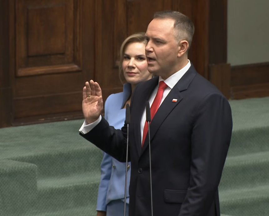 🇵🇱Urszula Pasieczna🇵🇱 (@upasieczna) on Twitter photo Historyczna chwila! <a href="/NawrockiKn/">Karol Nawrocki</a> zaprzysiężony na Prezydenta Polski! 🇵🇱🇵🇱🇵🇱🇵🇱🇵🇱🇵🇱✌️ Historyczna chwila! <a href="/NawrockiKn/">Karol Nawrocki</a> zaprzysiężony na Prezydenta Polski! 🇵🇱🇵🇱🇵🇱🇵🇱🇵🇱🇵🇱✌️