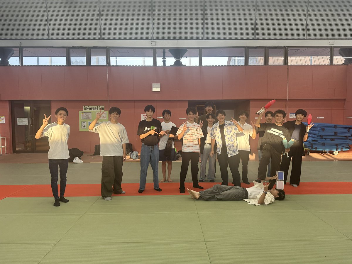 08juggling's tweet photo. 交流会終わりましたー！
また大学始めの方々が入ったらやりましょう！
（もしかしたらまた近々あるかも） https://t.co/UC9FqlQT0o