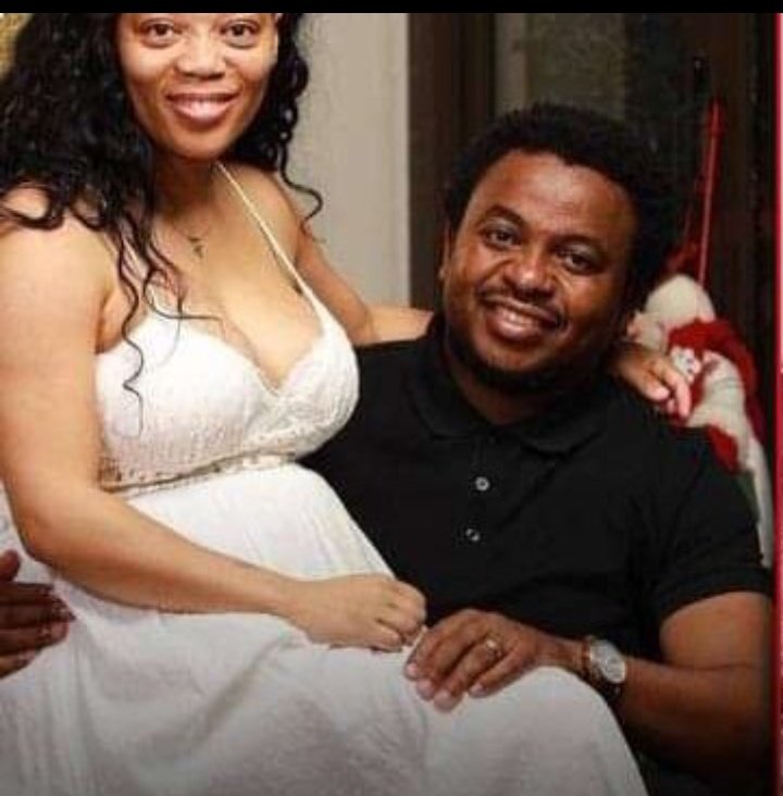 GLAM DLOZI'S CLUTTERED KITCHEN tweet media