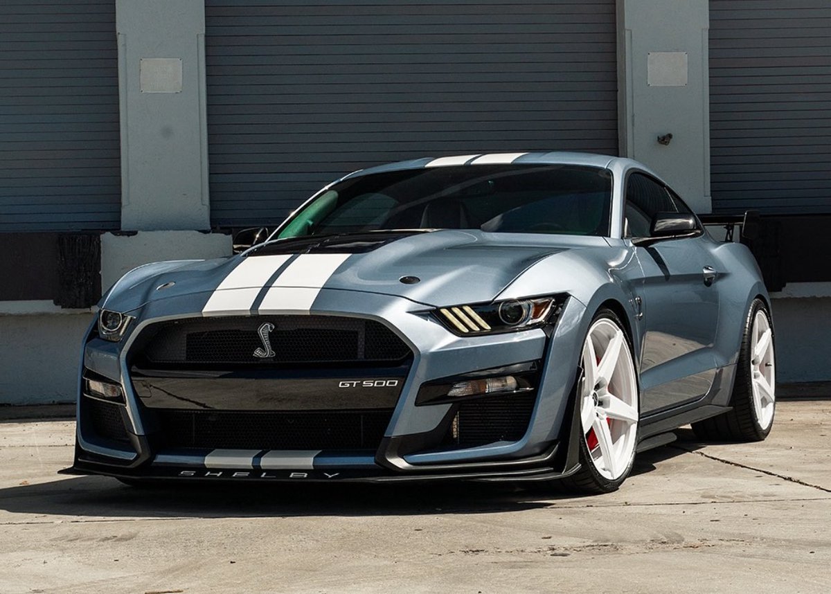 carpxrnpicx's tweet photo. Shelby GT500 https://t.co/gLEGzsZiSx