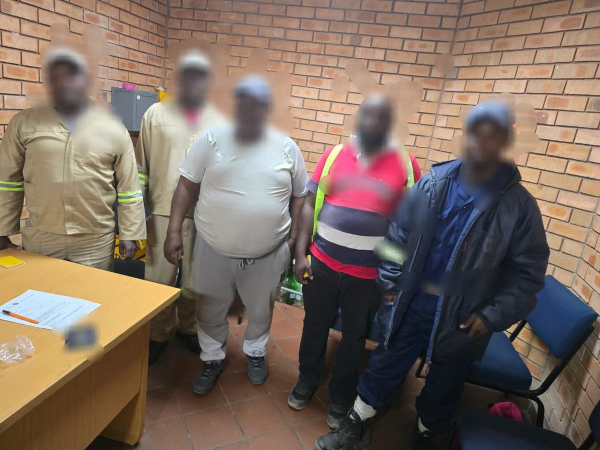 IG: PSiRALive (@psiralive) on Twitter photo Musina Joint operation with SAPS and  Immigration
11x Arrests 
3x Business cases  opened 
14x Total criminal cases 
05x South Africans  ๐ฟ๐ฆ 
06x Zimbabweans ๐ฟ๐ผ 
#Compliance #LawEnforcement #PSiRALive #PSiRALive Musina Joint operation with SAPS and  Immigration
11x Arrests 
3x Business cases  opened 
14x Total criminal cases 
05x South Africans  ๐ฟ๐ฆ 
06x Zimbabweans ๐ฟ๐ผ 
#Compliance #LawEnforcement #PSiRALive #PSiRALive