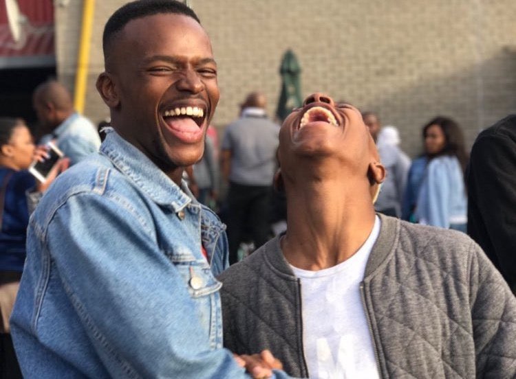 Pliz forgive me it's not my handwriting 🙌; Hanzi hakuna kumbobvira kwakaita Hondo ye ZIMBABWE vs BRITAIN ever even friendly match yebhora zvayo😂😂