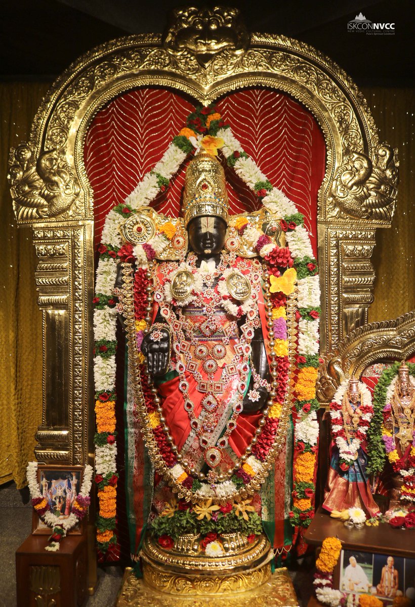 ISKCONPune's tweet photo. 🙏🏽Today's Darshan 📿 🗓06-08-2025🙏
🌷Sri Balaji🌷
🚩@ISKCONNVCCPune🚩
.
.
#ISKCON #ISKCONNVCC #ISKCONNVCCPune #ISKCONPune
#6thaugust #6thaugust2025 #Wednesday #Vrindavan
#Harinaamsankirtan #Radheshyamdas #Radheradhe
#Sankirtan #Kirtan #Mayapur #Prabhupada #iskconmandir
#GVE https://t.co/9GtPHFIuhk