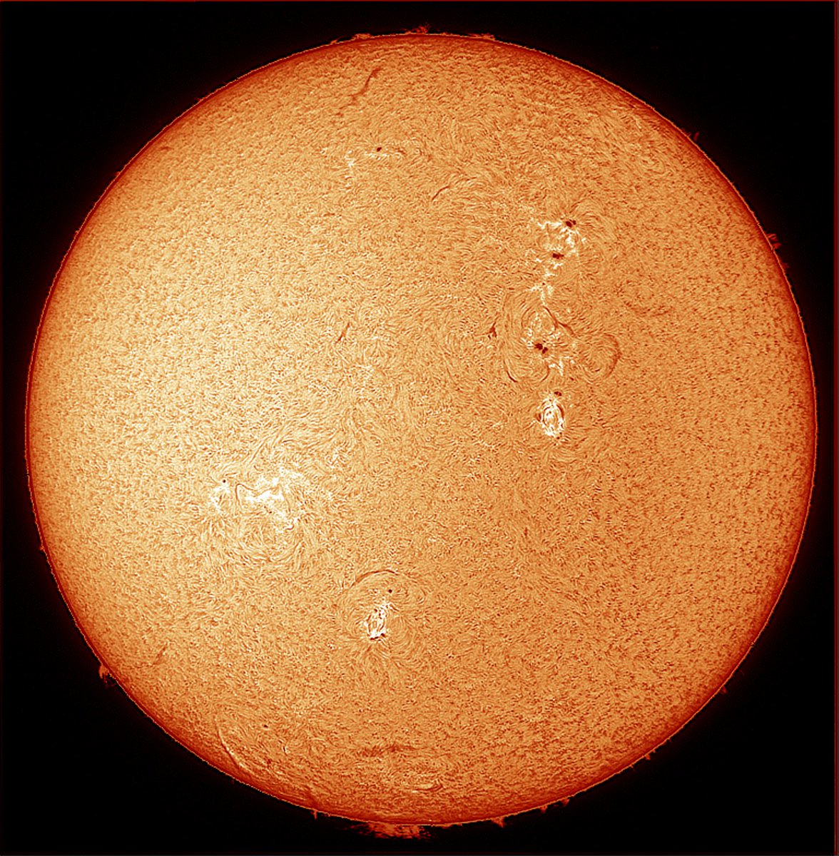 ahmed_axc's tweet image. Solar Disc photo Taken in H-alpha by me  #sun #SolarFlare #solar_disc