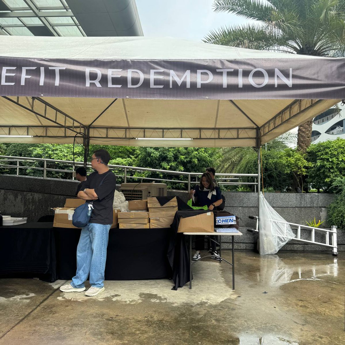 #KOSTCON2025 #KOSTCONManila #KOSTCON2025inMANILA 

The day has come! 💙 

EXO-Ls, We are giving away #CHEN banners, please come and get them. Priority is given to EXO-Ls. Please take care 🙏

📍Coral Way, Strapping Booth under Fan Benefit 

<a href="/CHEN_INB100/">CHEN_official</a> <a href="/weareoneEXO/">EXO</a>