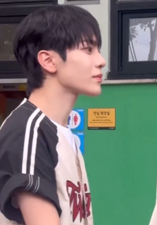 H0TMES2's tweet photo. 오늘 동규 진짜 깜고력 MAX https://t.co/dvxC0I4yAc