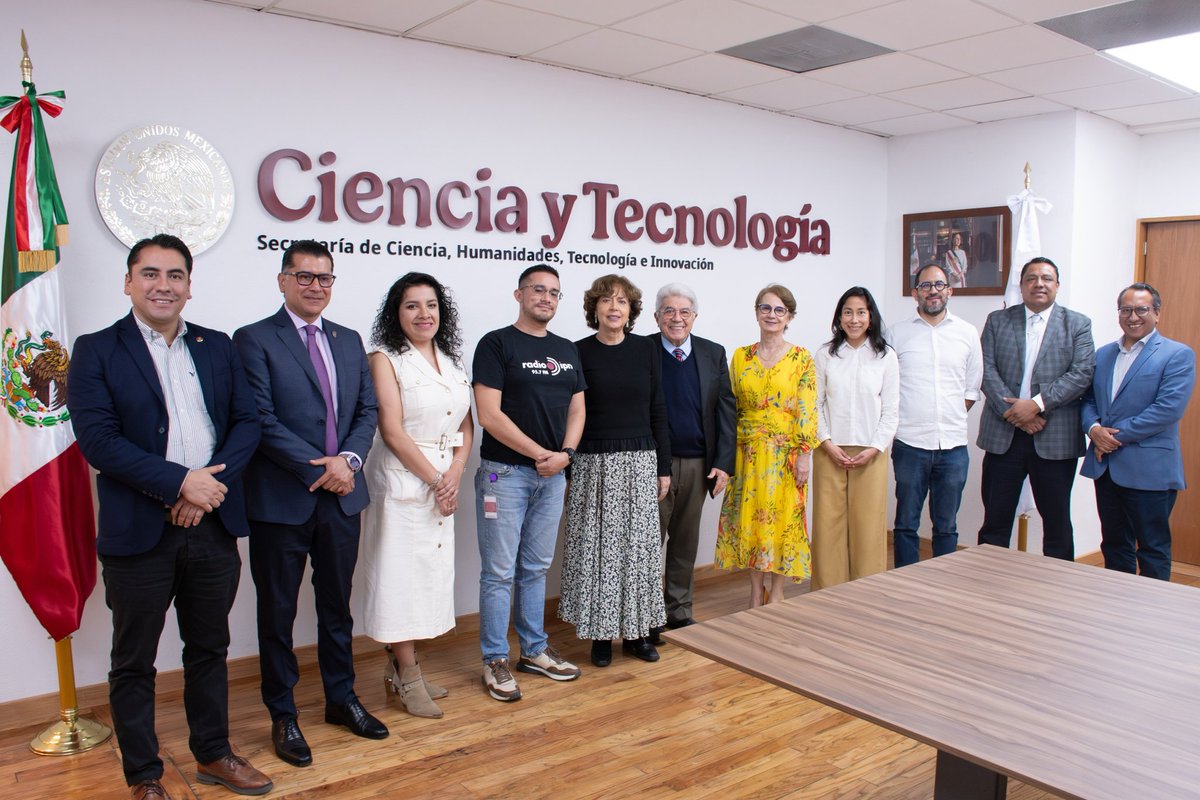 En representación de la secr. #Secihti <a href="/rosauraRuiz4/">Rosaura Ruiz</a>, <a href="/OfeliaAngulo_/">Ofelia Angulo</a> se reunió con <a href="/MilagrosVarguez/">Mila Varguez</a> <a href="/DGDCUNAM/">Divulgación de la Ciencia, UNAM</a>; <a href="/gaudenciolucas1/">Gaudencio Lucas</a> y Andrea Zárate <a href="/TecNM_MX/">TecNM</a>; <a href="/omarmatamoros/">Omar Matamoros</a> <a href="/DDiCyT/">DDiCyT IPN</a>; <a href="/RafaGuadarrama/">Rafael Guadarrama</a> <a href="/OnceNoticiasTV/">Once Noticias</a> y  <a href="/enriqueanzures/">Enrique Anzures</a> y Rodrigo Vidal Tamayo de <a href="/RadioIPNOficial/">Radio IPN</a>. ➡️1/3