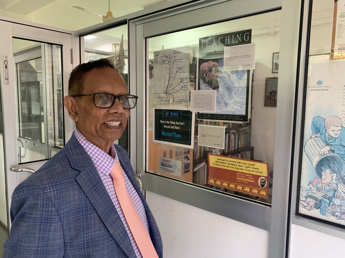 Dr Bandula Wijay Inventor Nested Loop Vascular Stent one of 45! is the Guest who is delivering the VisitorTalk at Fac of Grad Studies University of Moratuwa now #uomresearcher