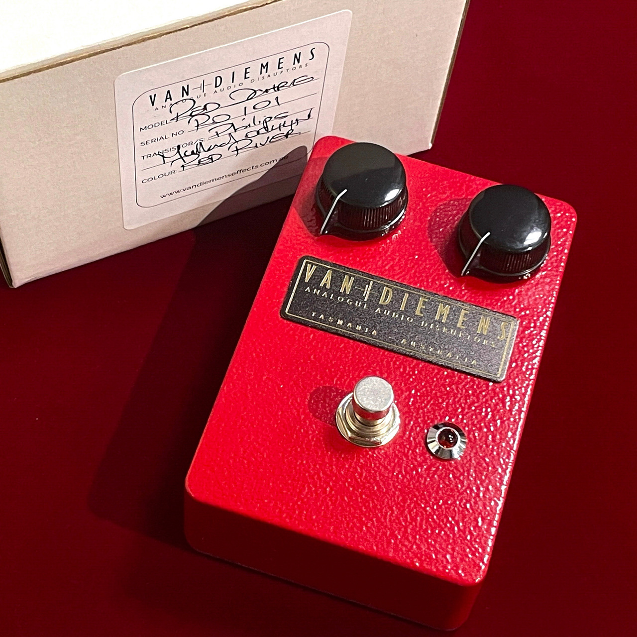 Vivie Dolphin Deverb (山野楽器 ロックイン難波限定カラー) Vivie Dolphin Deverb (山野楽器 ロックイン難波限定カラー)
