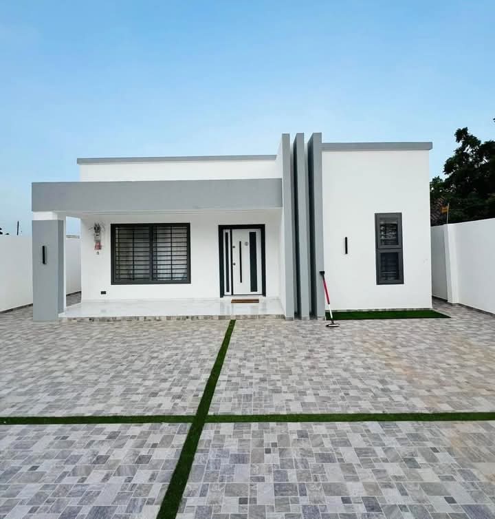 It's a fresh day again, good morning wonderful people. Let's have peace in this day🤝