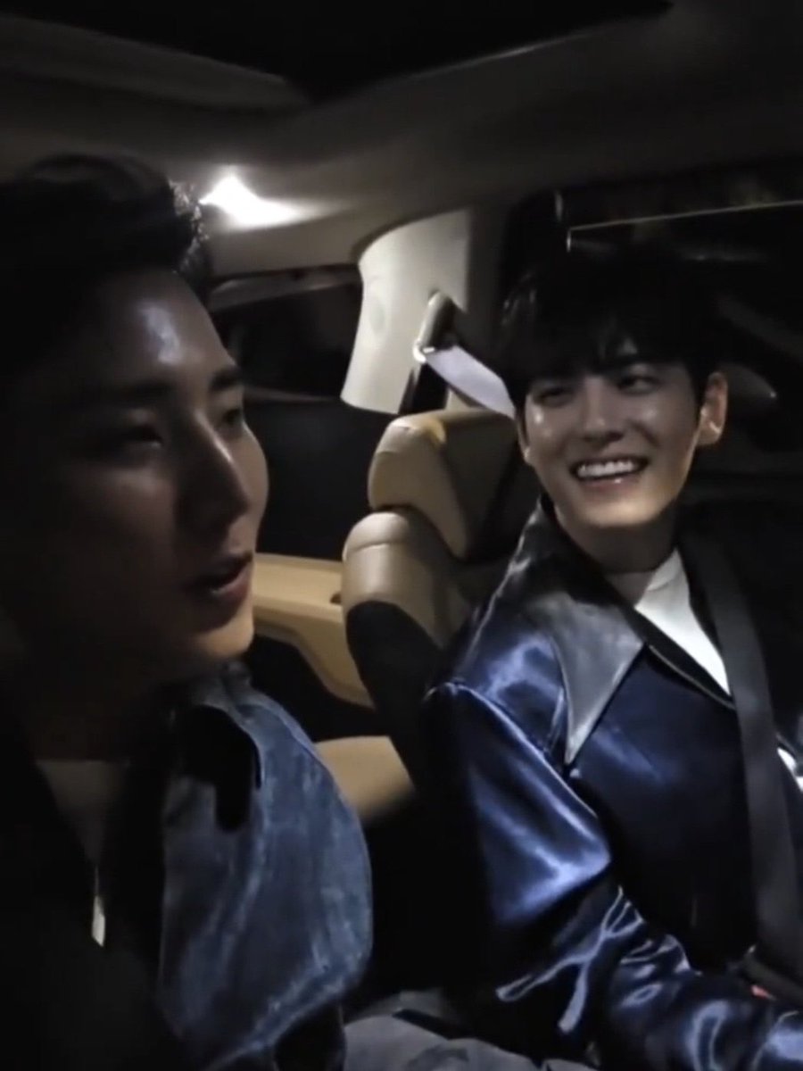 tokkintopil's tweet image. #prt
I WANNA SCREAM YOUNGHYUN'S HAIR STYLE LAST NIGHT WAS WONPIL’S PREFERENCE 😭❤️