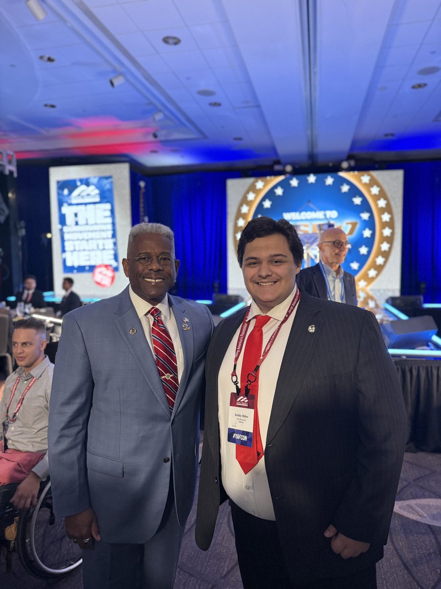 RehderMyhre's tweet photo. Having an amazing time at #yafcon. Thank you so much to @yaf for giving me this oppurtunity to meet with so many like-minded students and speakers! https://t.co/sT8dPFFGrU