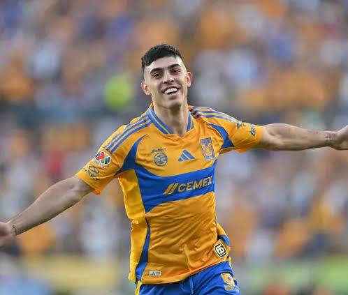 Hugol343's tweet photo. El que más lo intentó, el que se intentó cargar el equipo al hombro

A veces si entiendo las críticas, pero las de hoy no las voy a poder entender https://t.co/L6QBduzRuP