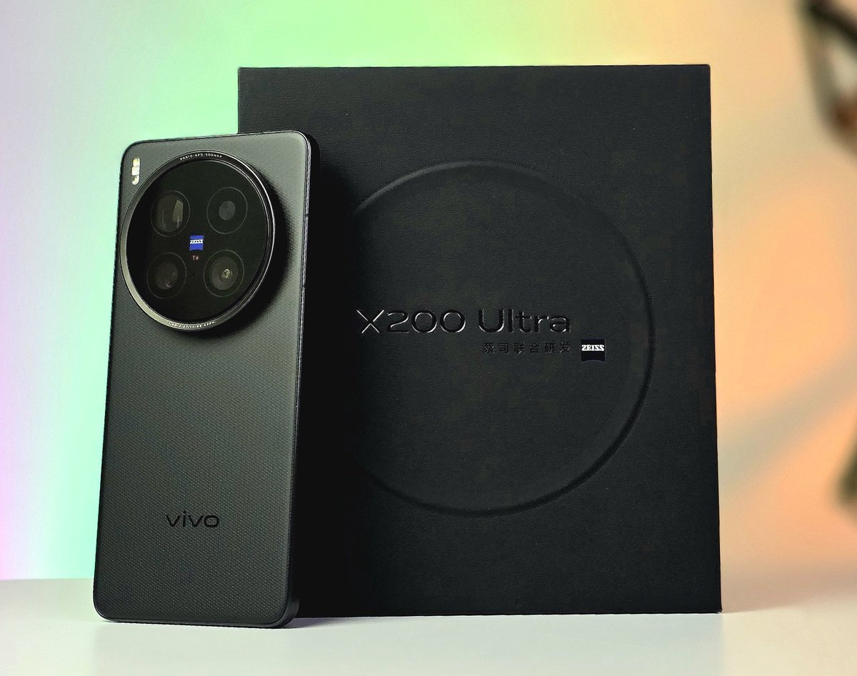 This is my current favourite camera smartphone! vivo X200 Ultra. It has literally replaced my Sony mirror less camera for daily shoots. Great work by vivo with this phone! Should I post some camera samples?