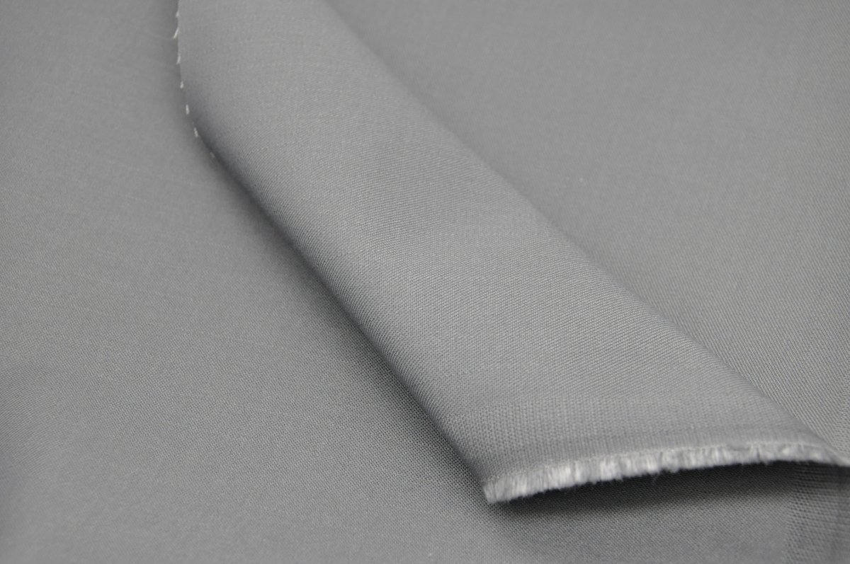 LEVITEX1's tweet photo. Introducing Z180453: This premium fabric, made from 55% cotton and 45% polyester, is perfect for high-quality clothing and home decor.  weighs 188gsm, and has a 58/59" effective width. With a brushed back finish, it offers superior comfort and durability. https://t.co/NryHVlvEAW