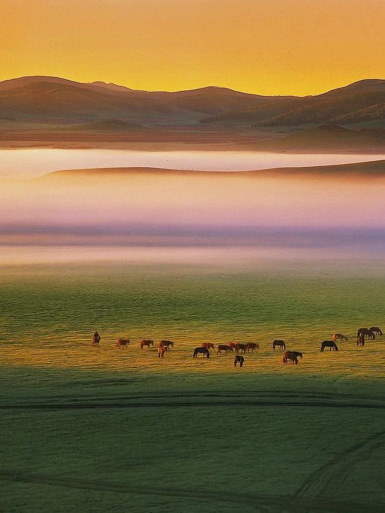 China！
层次分明的内蒙古赤峰草原！
#大美中国