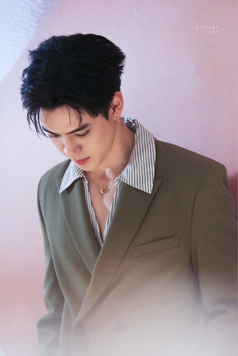 DestinySky0820's tweet photo. ไอเลิ้บหัวดุ๋ง 🫶🏻

FILM X GALA NIGHT  

#ThePhantomOfTheOpera  
#FilmThanapat #ฟิล์มธนภัทร https://t.co/dahg13t7dG