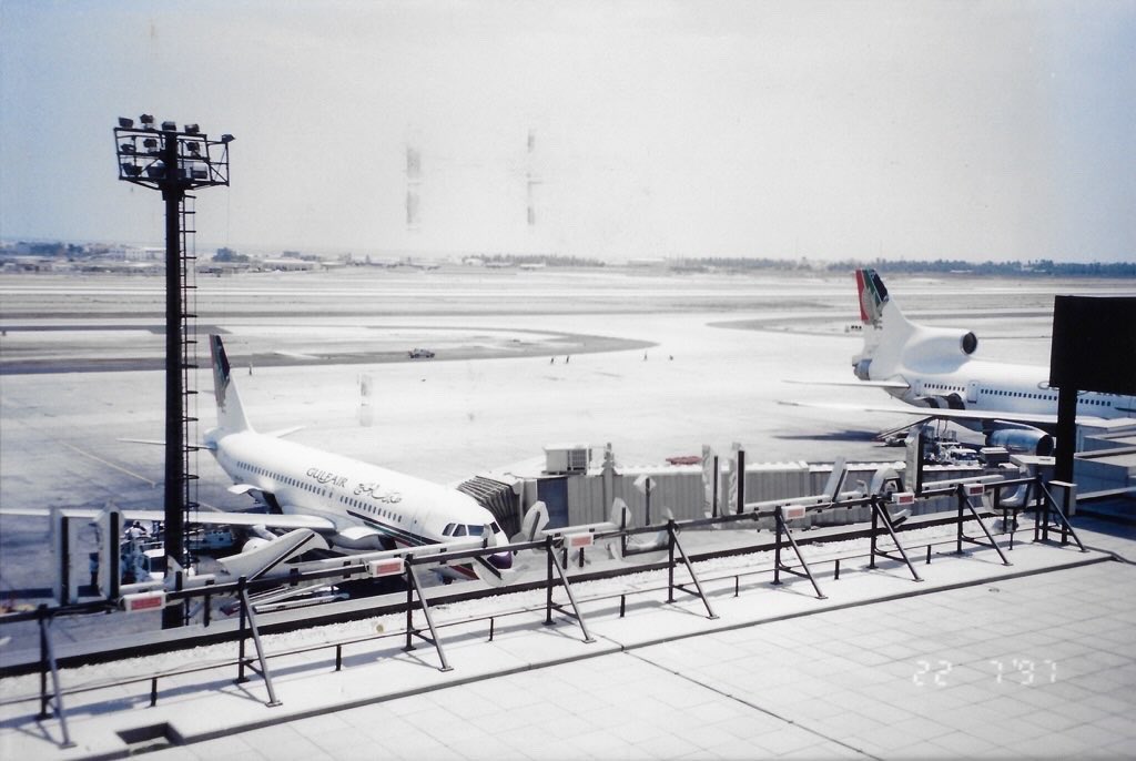 TheOldBahrain's tweet image. 22nd July 1997 🇧🇭: Bahrain International Airport. Thanks to Alastair Mackie for sharing.