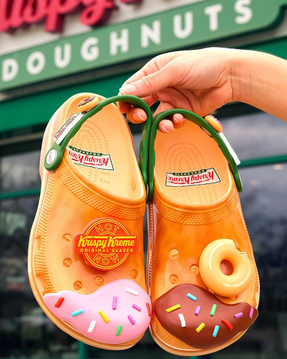 クリスピー・クリーム・ドーナツ × クロックス 初コラボが発売 (Crocs
