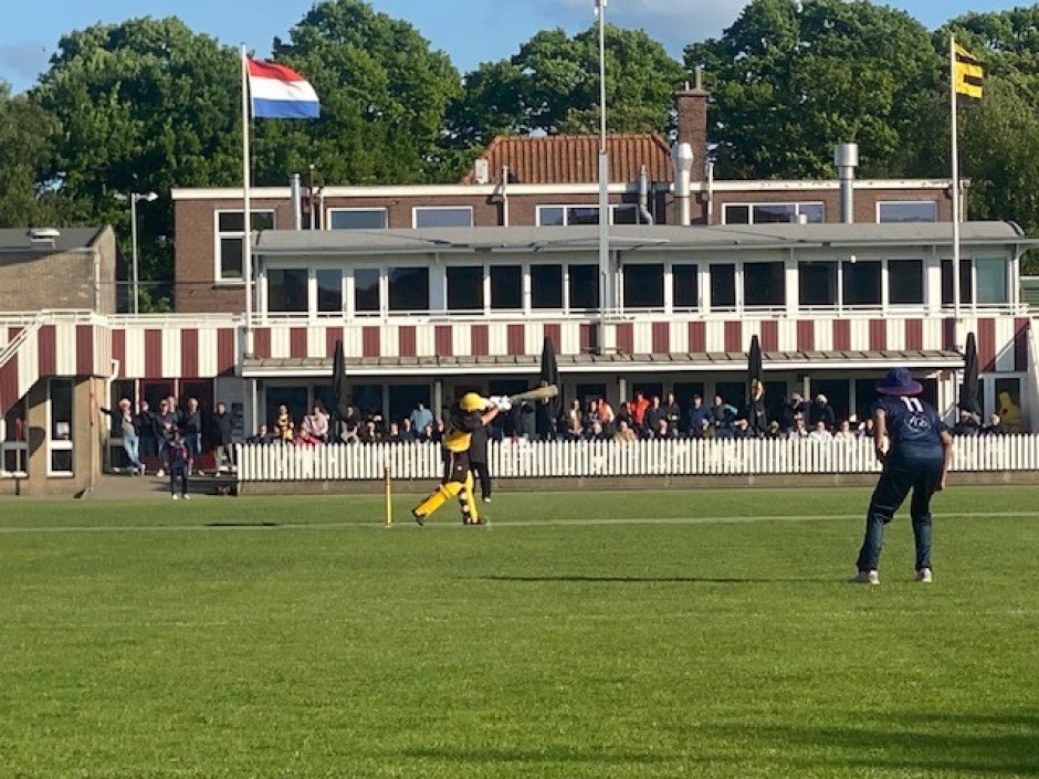 Terugblik en vooruitblik. Eerste winst damescombi HCC/VCC. Start T20

konhcvv.nl/index.php?page…
