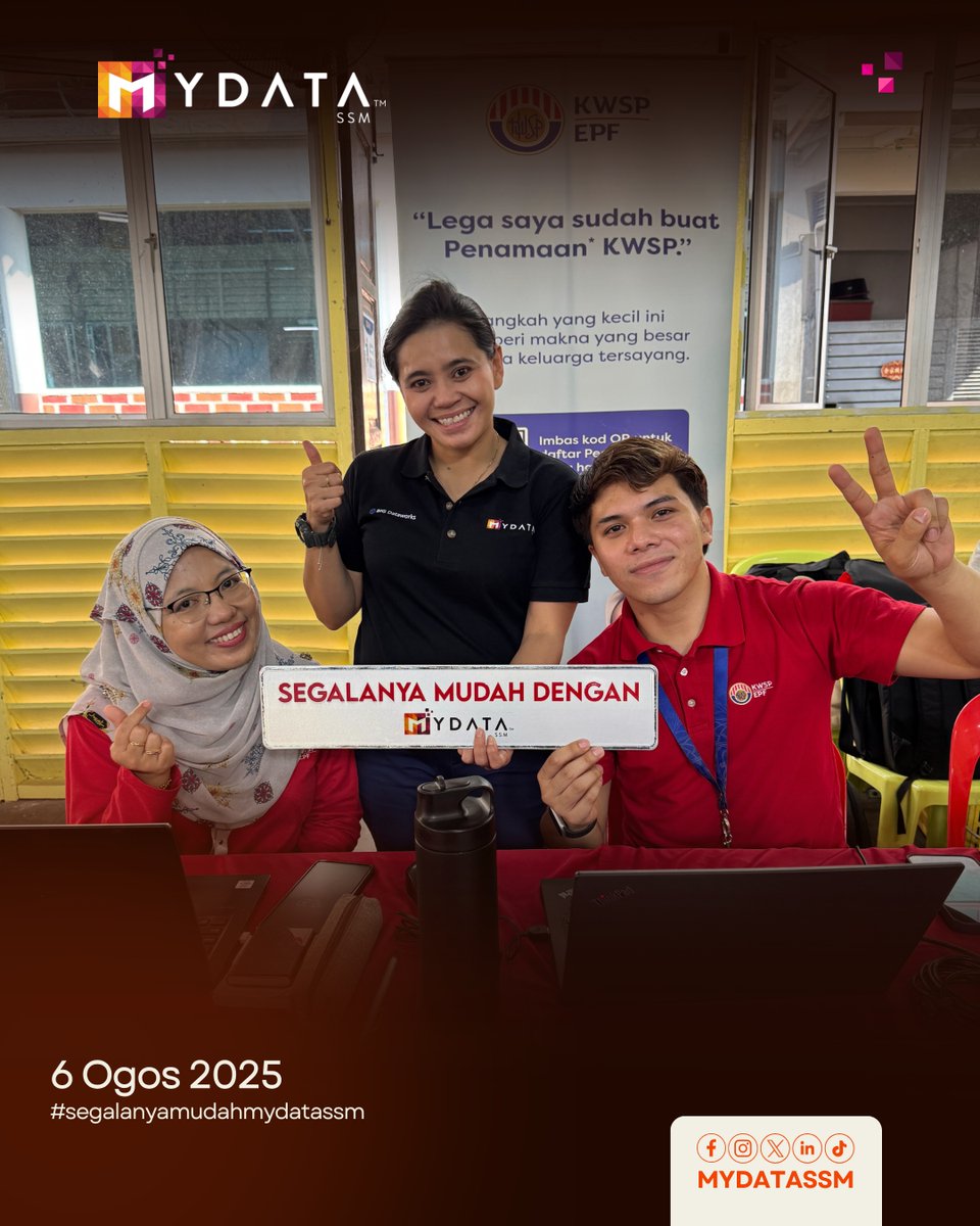 MYDATASSM's tweet image. 🚤 Hello, Pulau Ketam!

We’re joining @BNM_official’s eDuit Desa Pulau Ketam initiative to spark digital &amp;amp; financial empowerment for rural entrepreneurs!

With @KWSP, @PERKESOofficial, @MyMaybank, @SSMofficial, and us — your go-to biz info provider, #MYDATASSM 💼✨